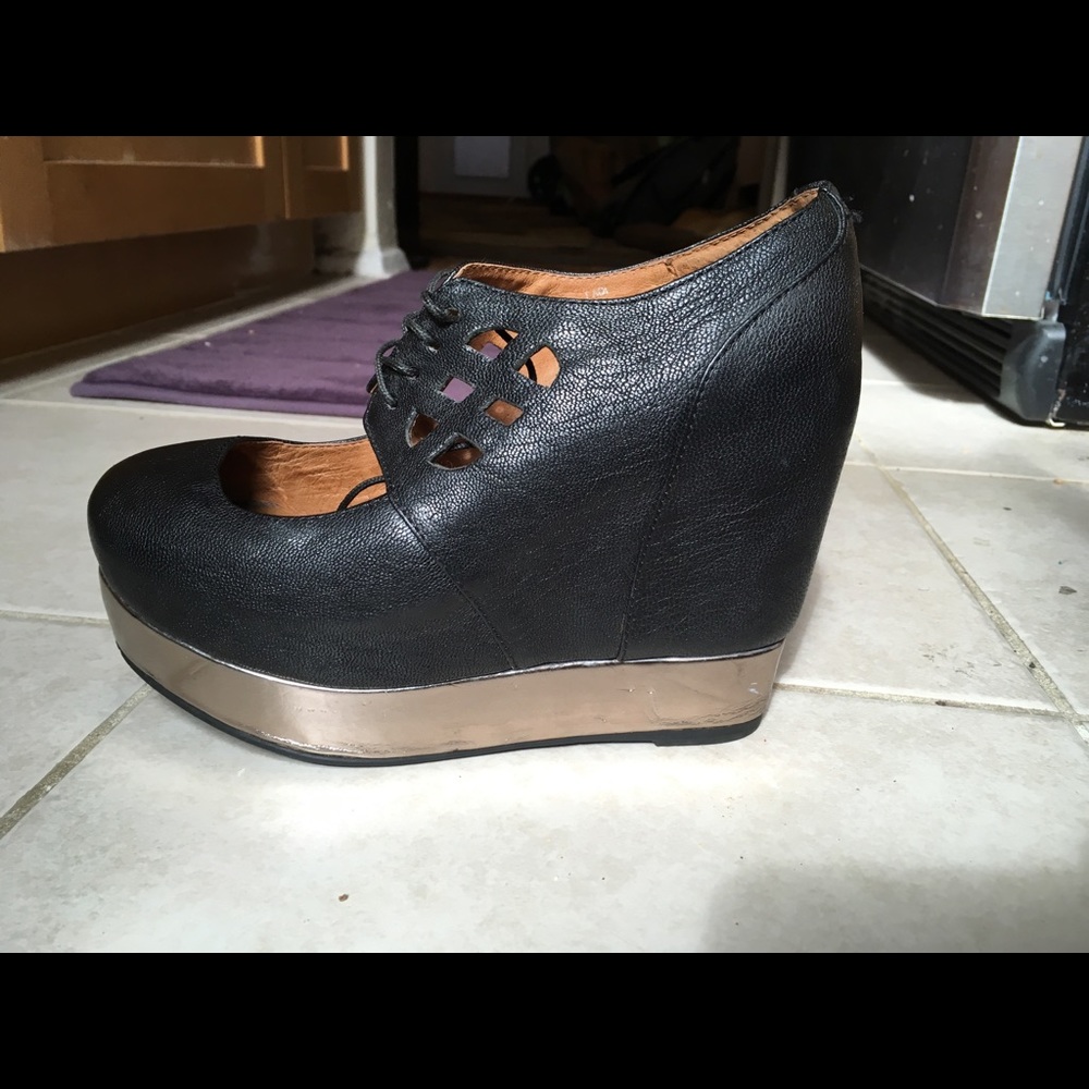 Jeffrey Campbell size 5 lace-ups